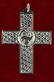 1- (9.5x7.6)Croce Agnus Dei medievale